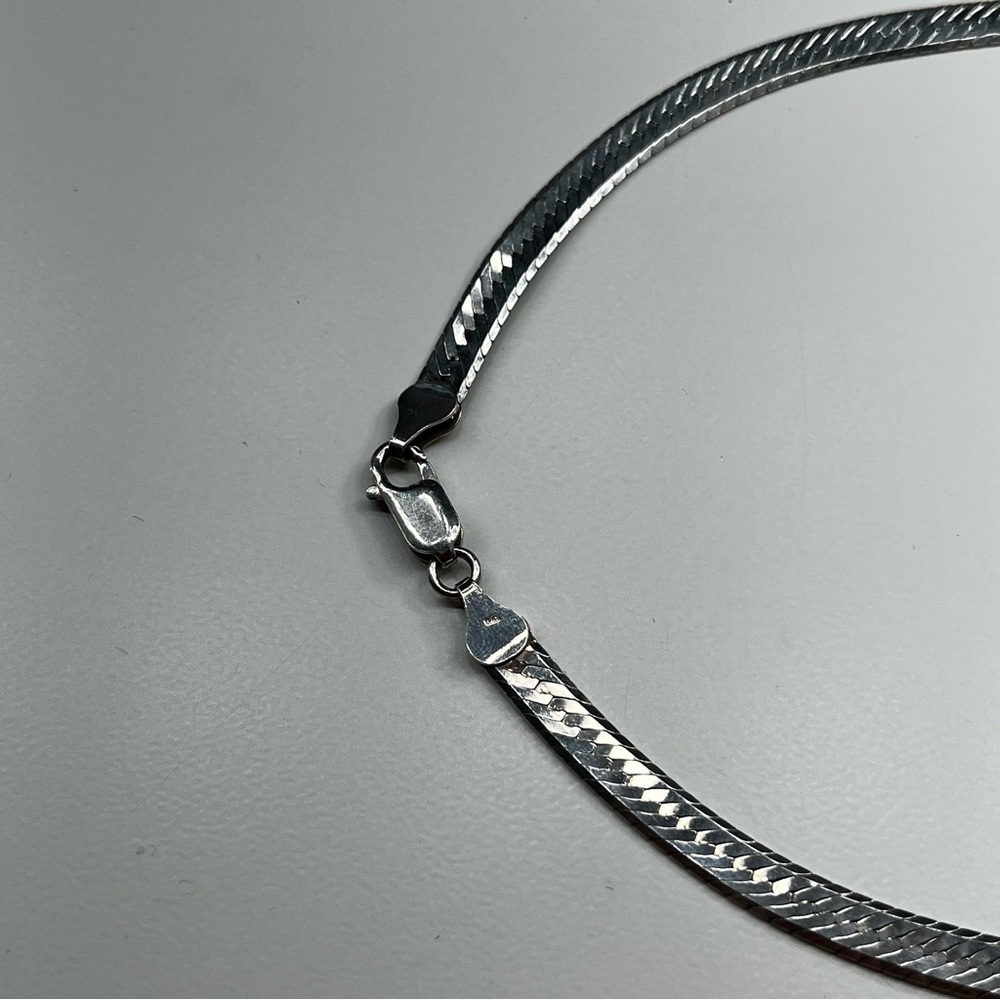 Vintage 925 Sterling‎ Silver 20" Long Herringbone Chain Necklace 18g - Picture 2 of 5